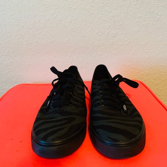 Zebra Print Vans - Picture 3 of 4